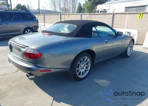 2002 Jaguar Xkr z USA, uszkodzony, nr VIN SAJDA42B82PA25005
